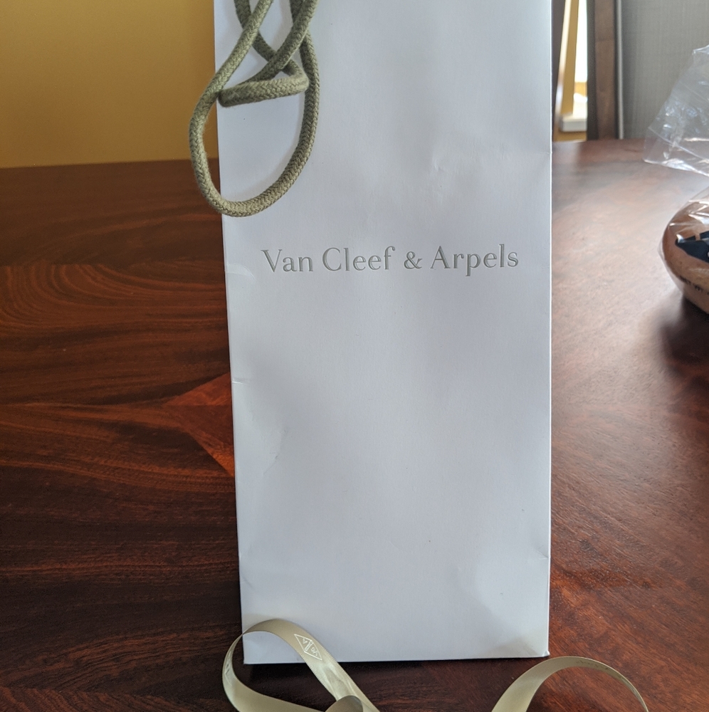 Van Cleef & Arpels Empty Paper Bag - image 1